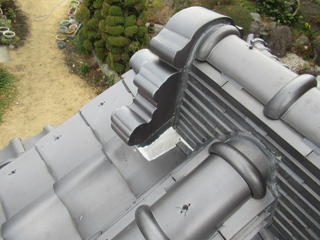 南アルプス市　ラバーロック